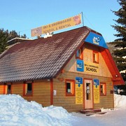 Kancelář a lyžařská školka K+K u lyžařských vleků Formánek, Janské Lázně